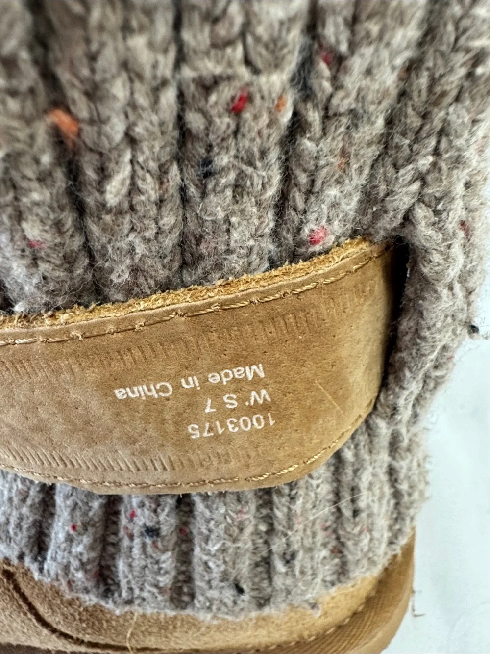 UGG Cambridge boots, Chestnut suede, knit cuff Size 7